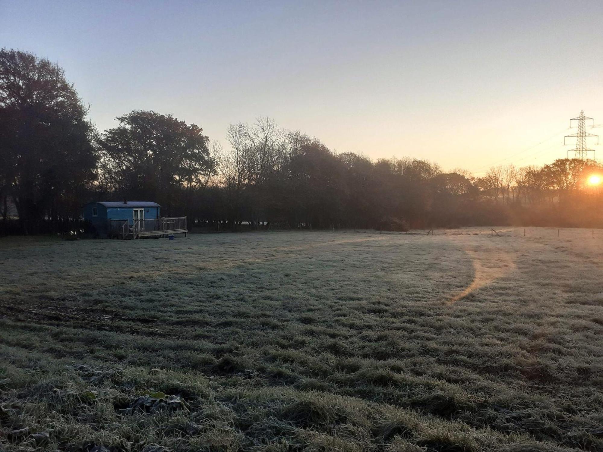 The Shepherds Hut Herstmonceux Luaran gambar